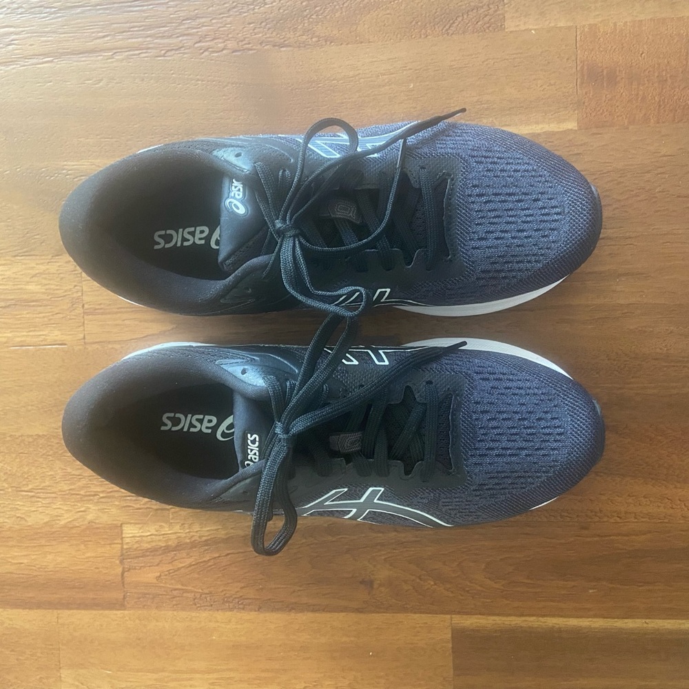 NIB Women’s ASICS GT 1000 Size 8 WIDE - Picture 8 of 15